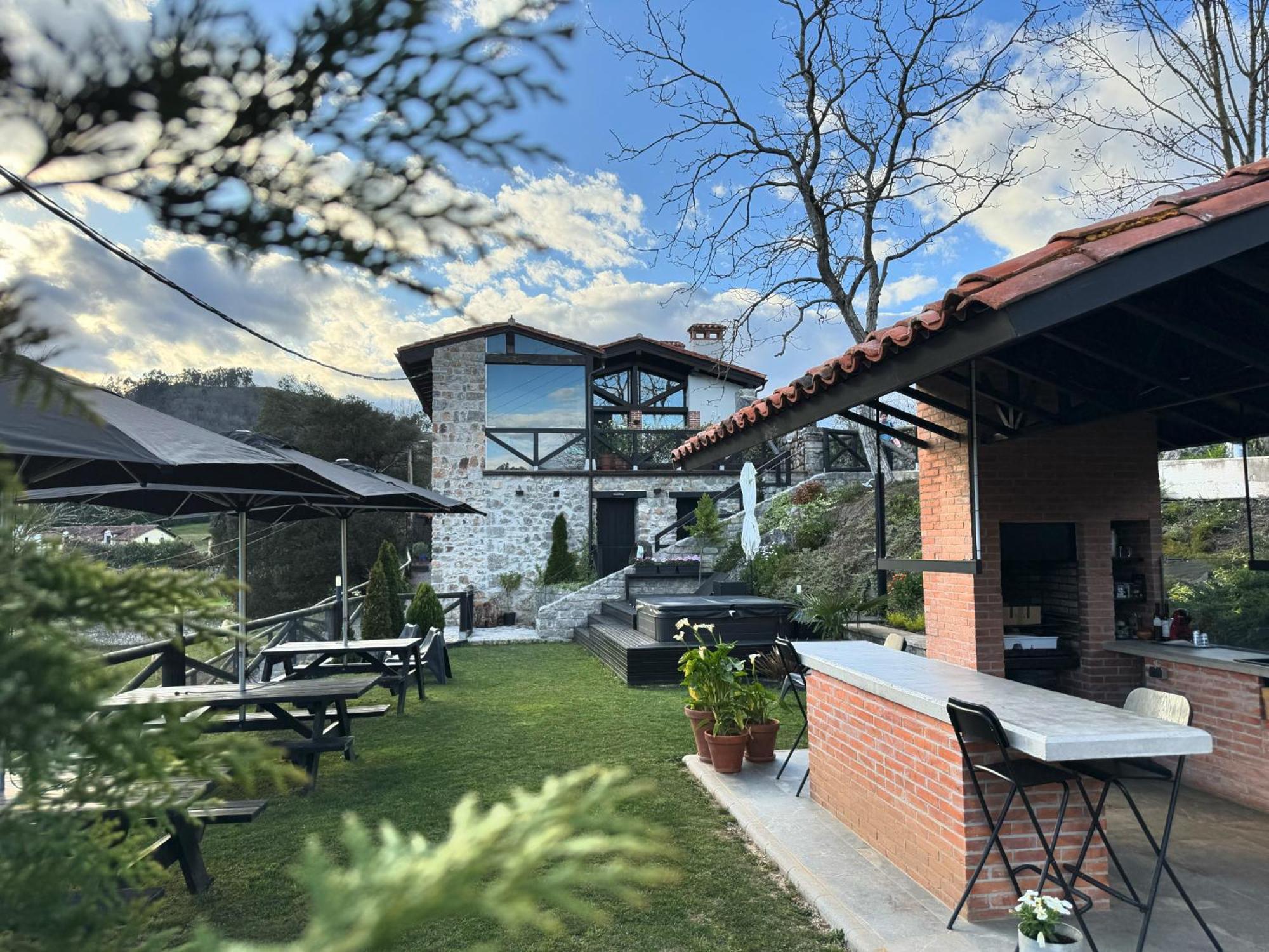 Apartamentos Picabel Cangas de Onís Exterior foto