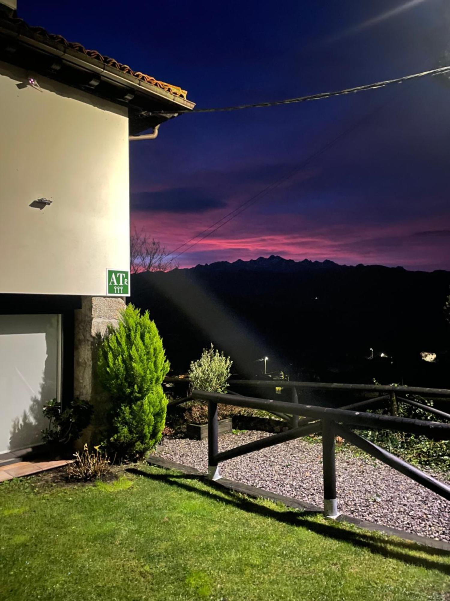 Apartamentos Picabel Cangas de Onís Exterior foto