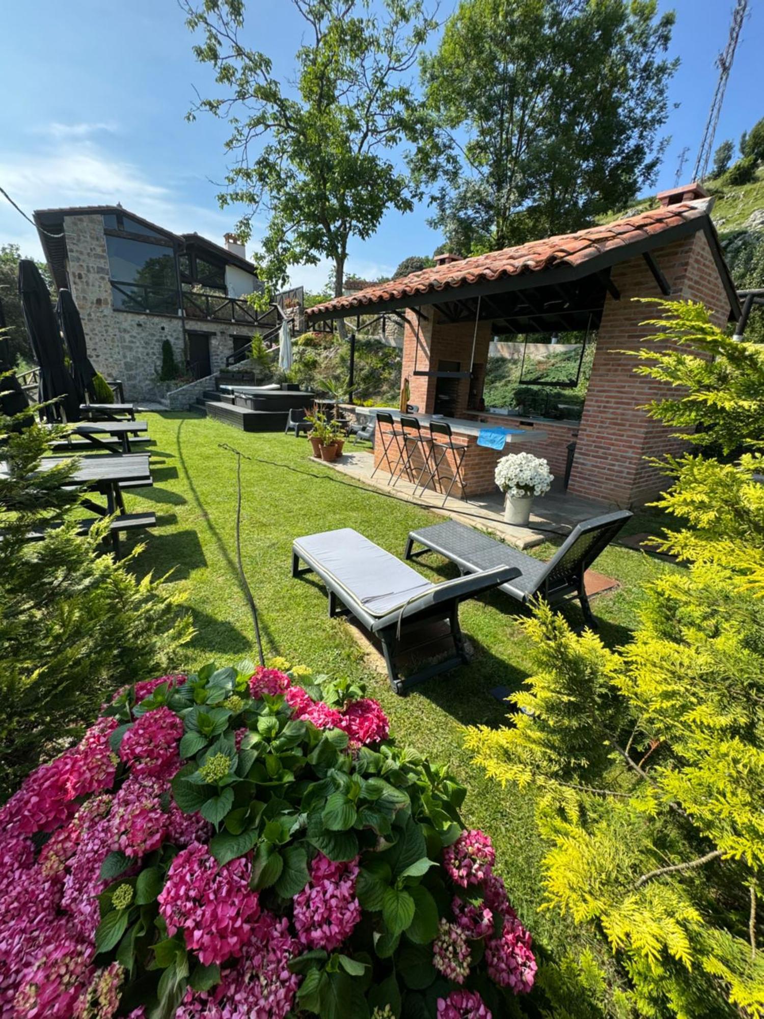 Apartamentos Picabel Cangas de Onís Exterior foto